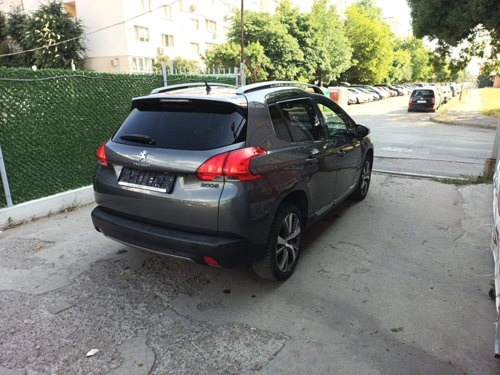 Peugeot 2008 1.6i-120к.с - изображение 3