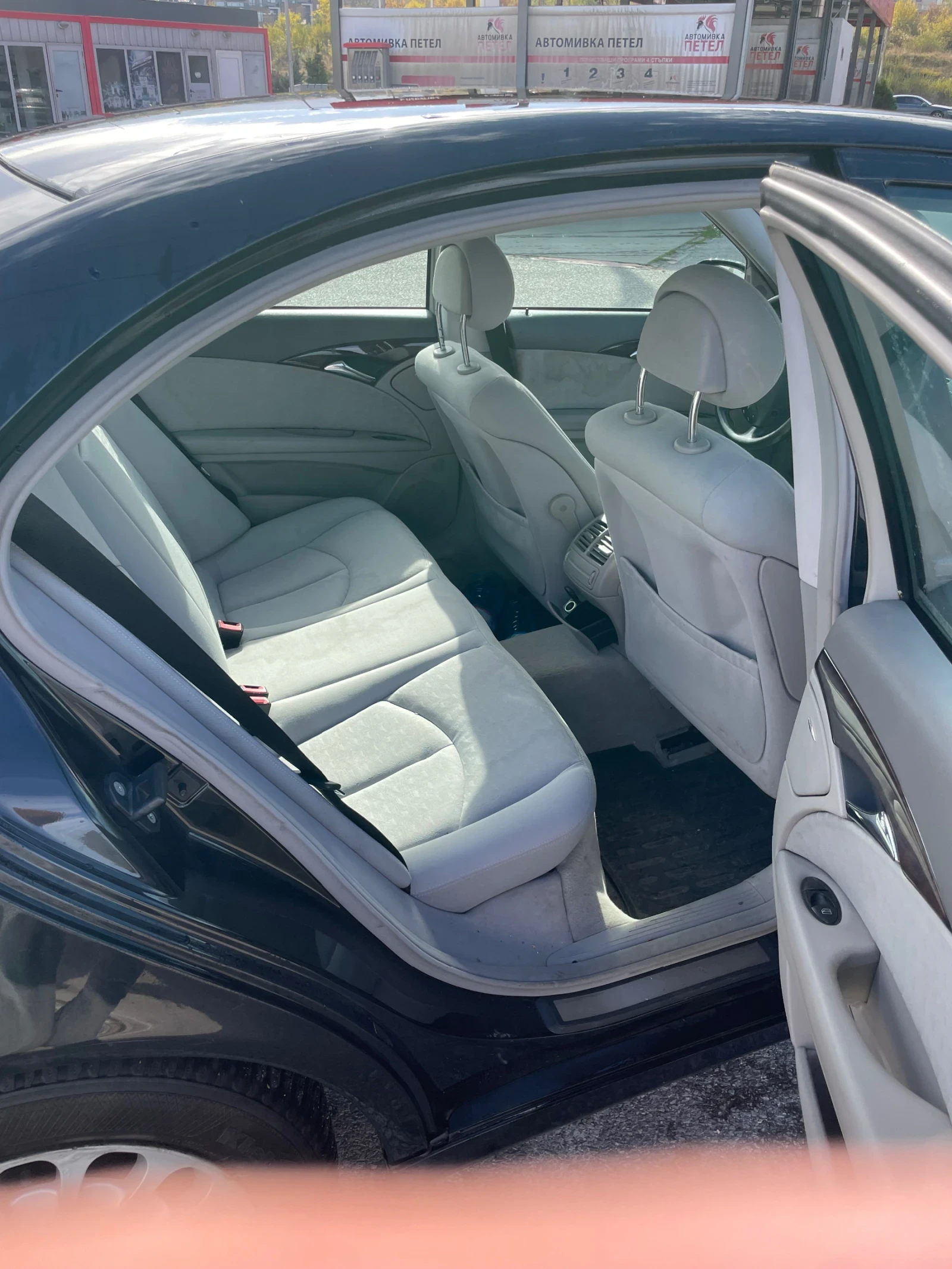 Mercedes-Benz E 200 | Mobile.bg   11