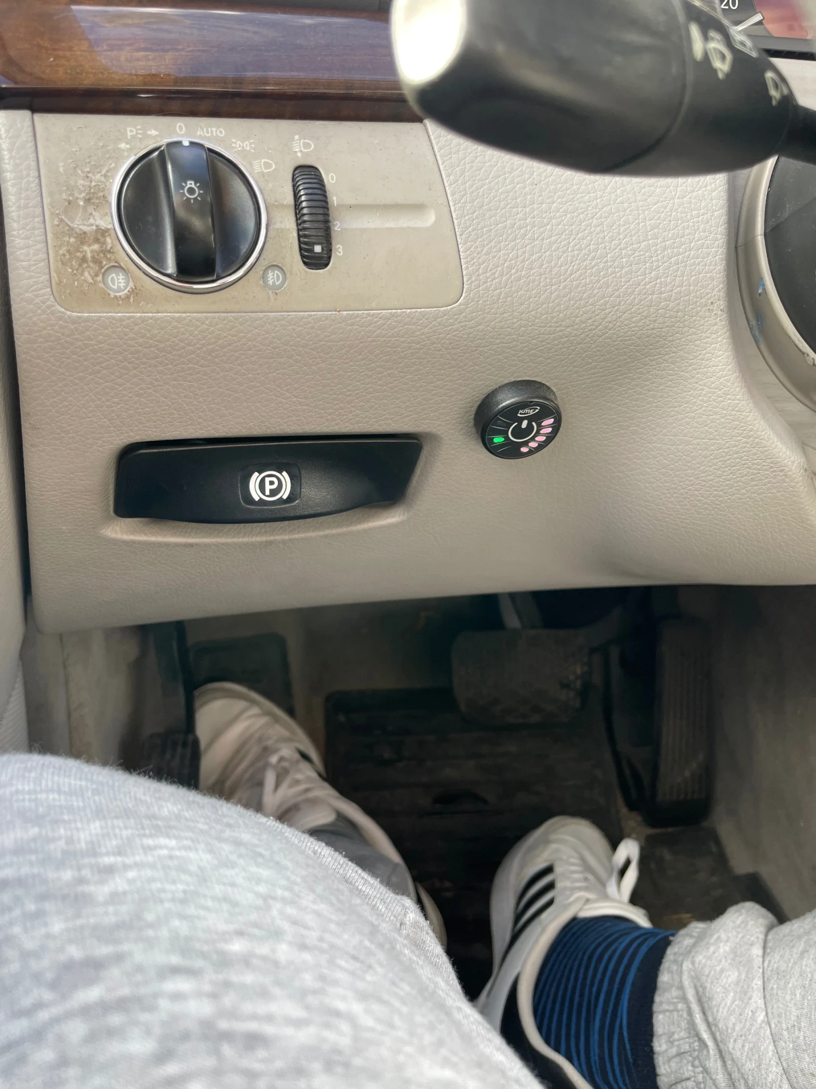 Mercedes-Benz E 200 | Mobile.bg   17