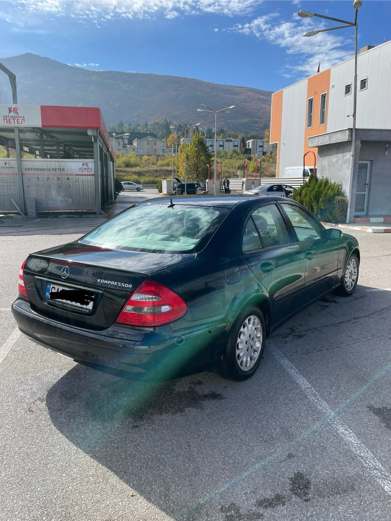 Mercedes-Benz E 200 | Mobile.bg   6