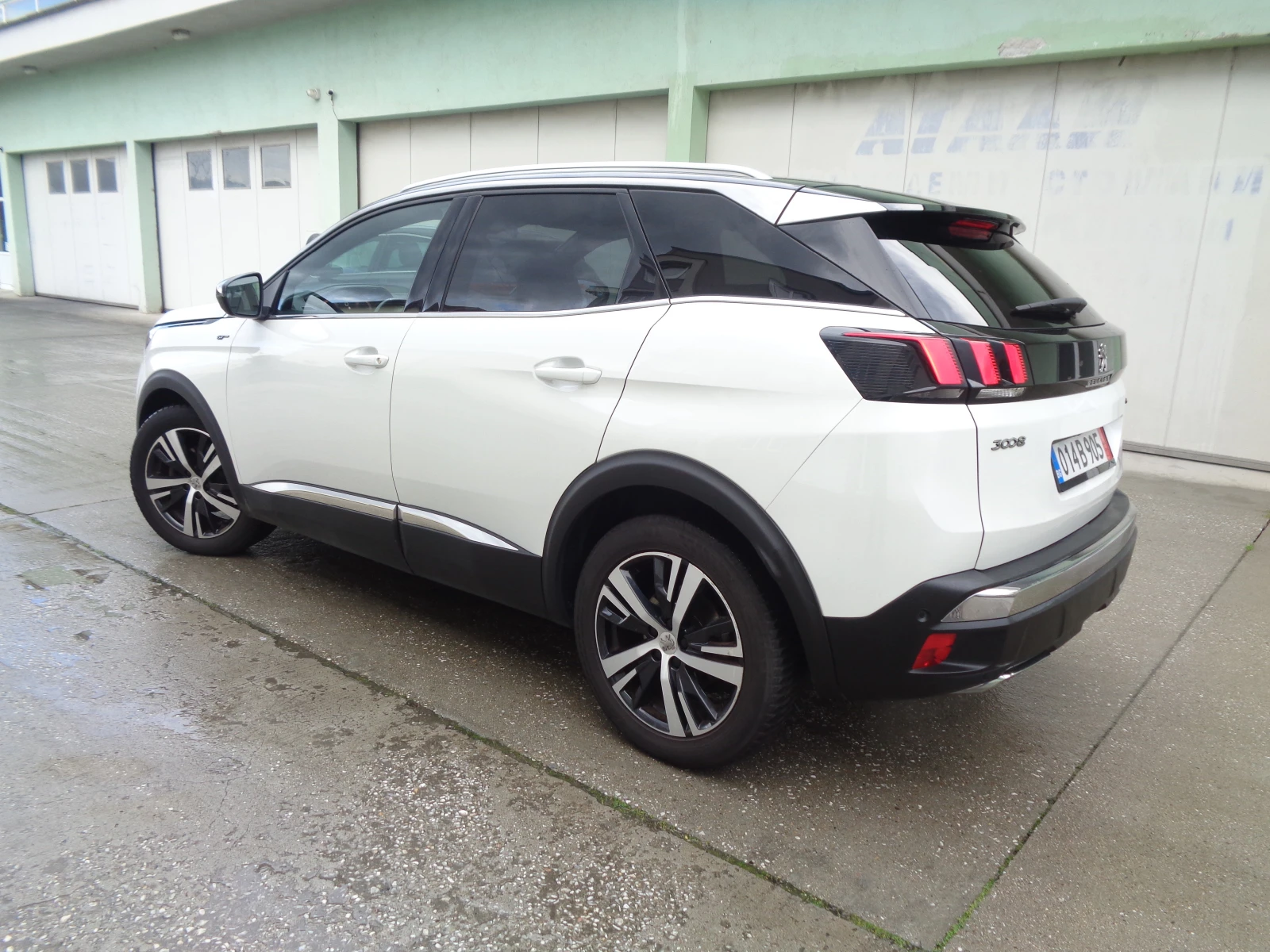 Peugeot 3008 2.0HDI-GT LINE-180-EAT8-FULL PACK-NAVI-AVTOMAT, снимка 3 - Автомобили и джипове - 54114017