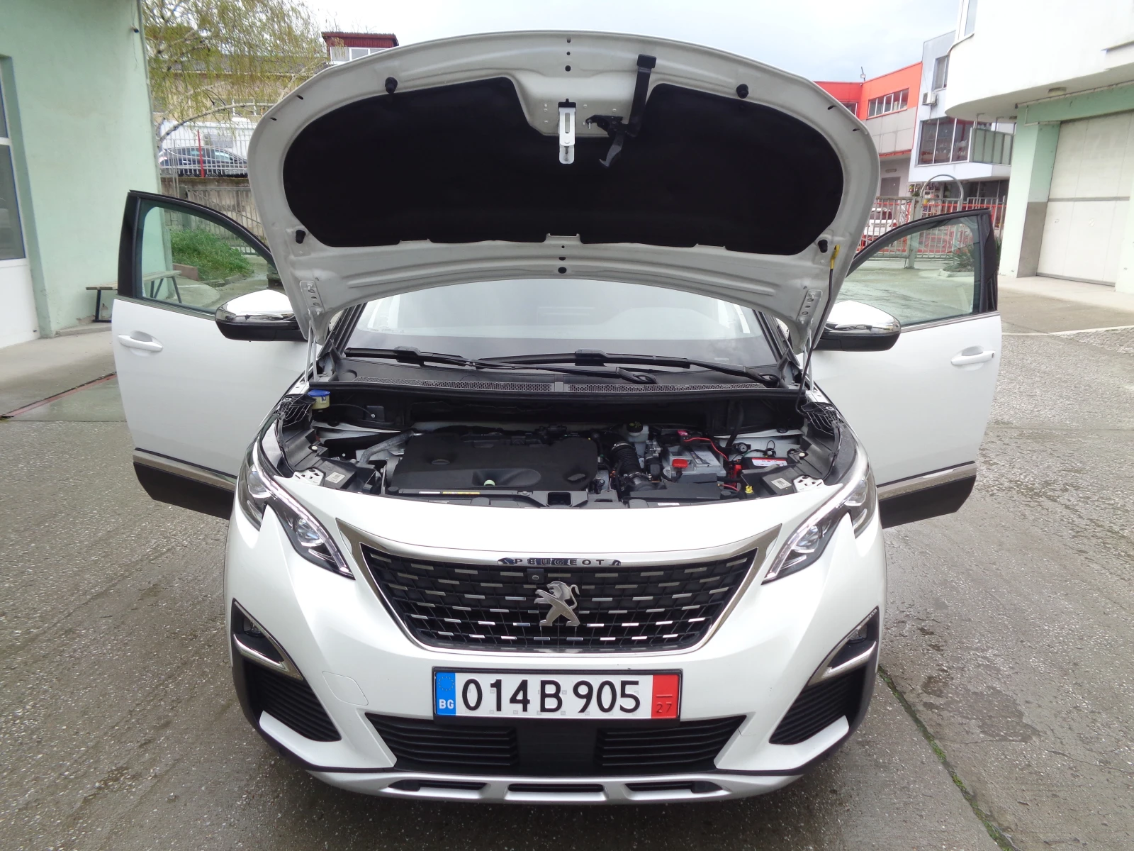 Peugeot 3008 2.0HDI-GT LINE-180-EAT8-FULL PACK-NAVI-AVTOMAT, снимка 16 - Автомобили и джипове - 54114017
