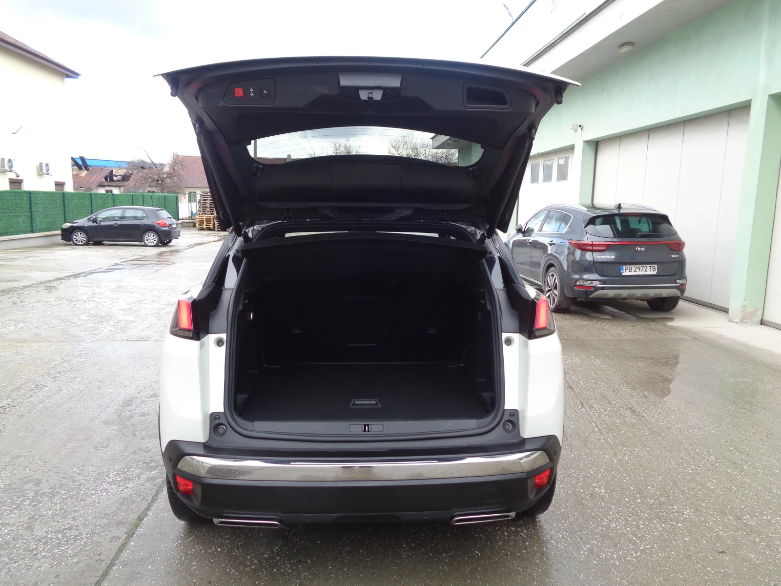 Peugeot 3008 2.0HDI-GT LINE-180-EAT8-FULL PACK-NAVI-AVTOMAT, снимка 8 - Автомобили и джипове - 54114017