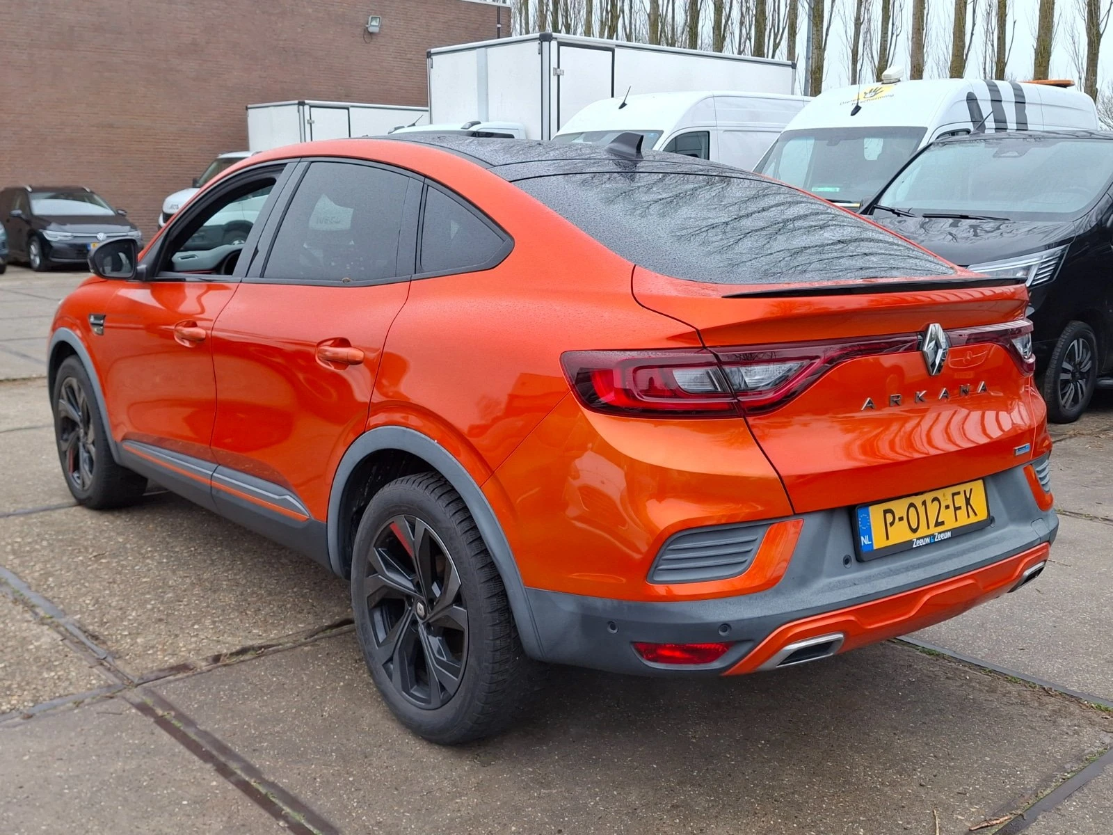 Renault Arkana 1.6 Zen - Hybrid, снимка 4 - Автомобили и джипове - 54120161