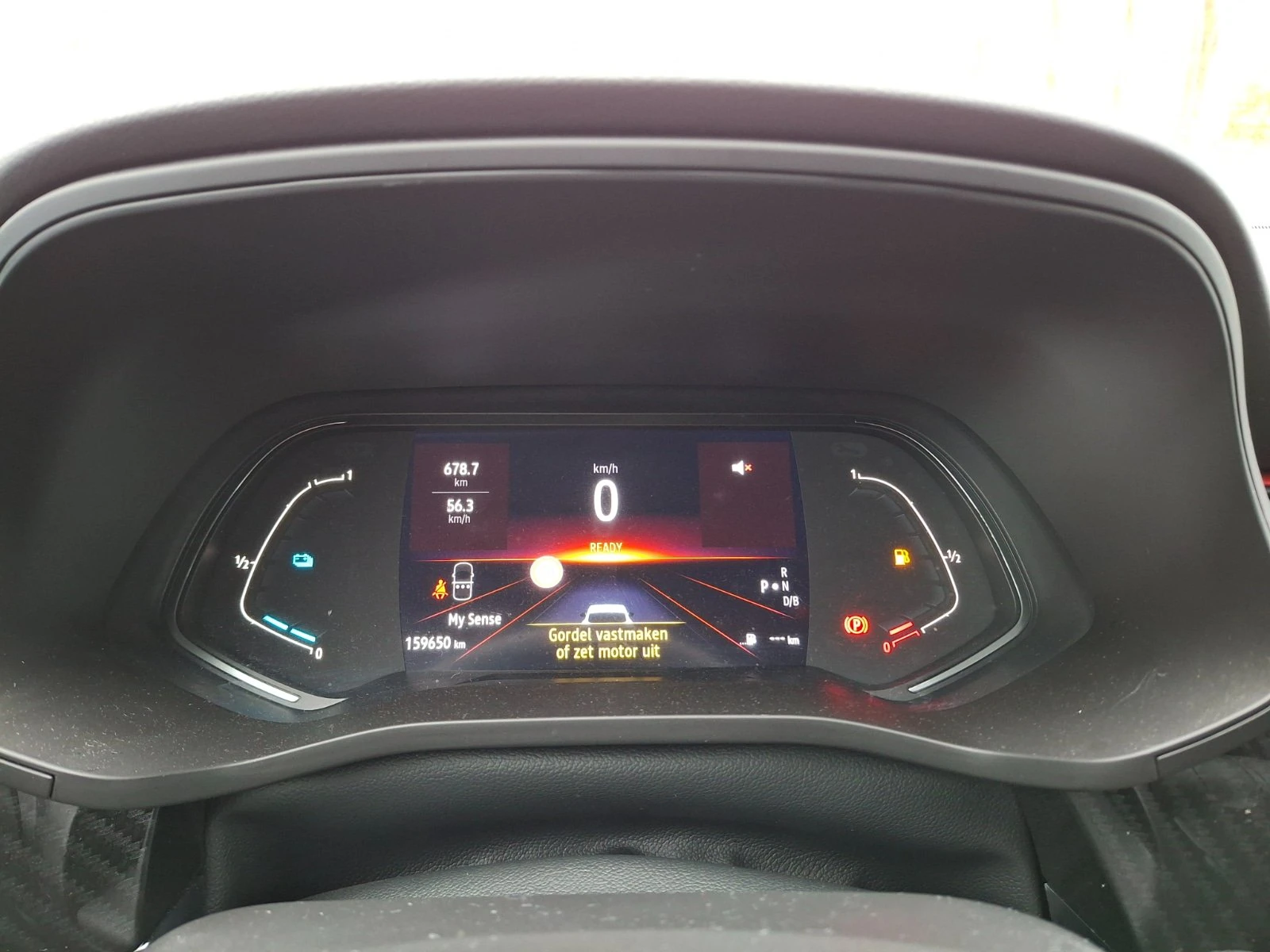 Renault Arkana 1.6 Zen - Hybrid, снимка 9 - Автомобили и джипове - 54120161