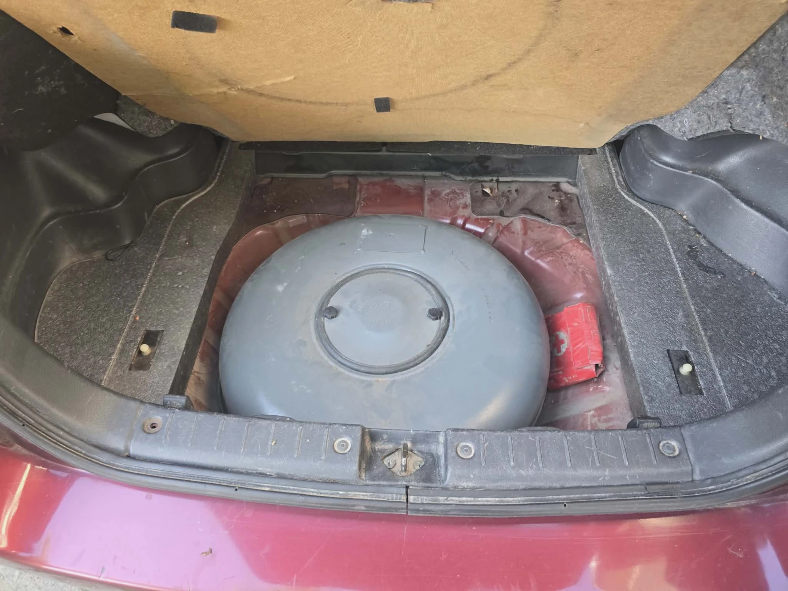 Suzuki Liana 1.6, снимка 8 - Автомобили и джипове - 54178352