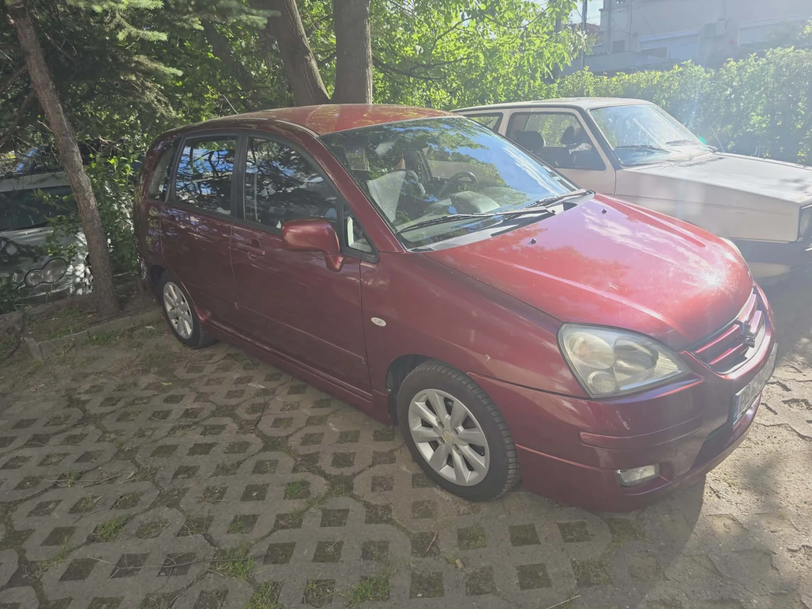 Suzuki Liana 1.6, снимка 2 - Автомобили и джипове - 54178352