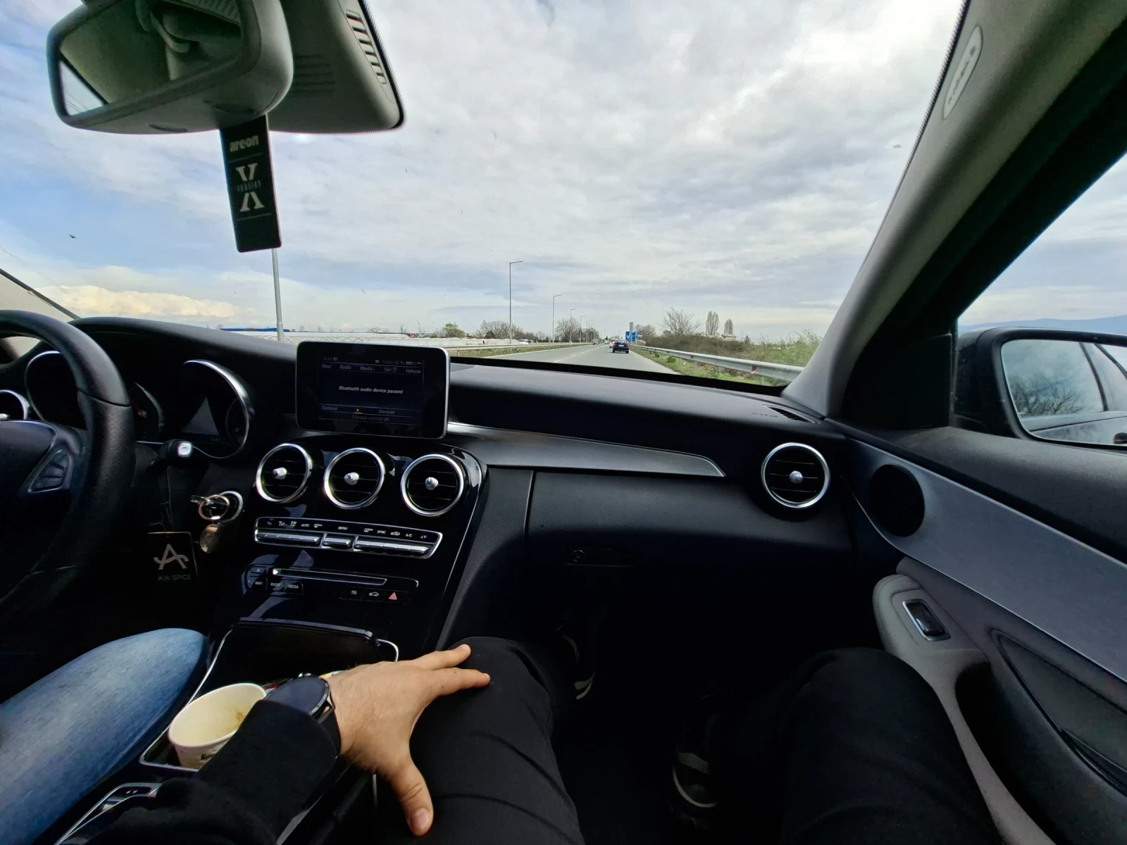 Mercedes-Benz C 220 W205 fullpack 2019, снимка 2 - Автомобили и джипове - 54318300