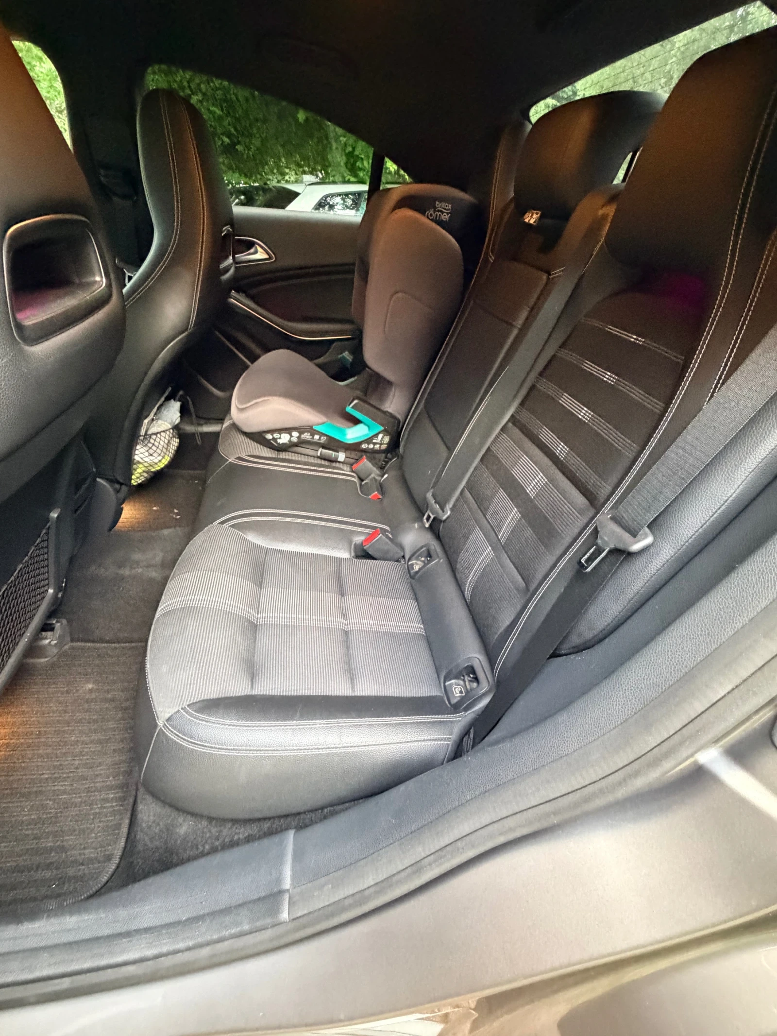 Mercedes-Benz CLA 200 Регистрирана / Перфектна, снимка 11 - Автомобили и джипове - 54956952