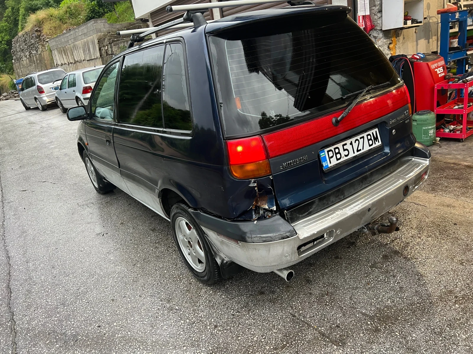 Mitsubishi Space runner 1.8 136 4х4 газ бензин , снимка 11 - Автомобили и джипове - 55072000