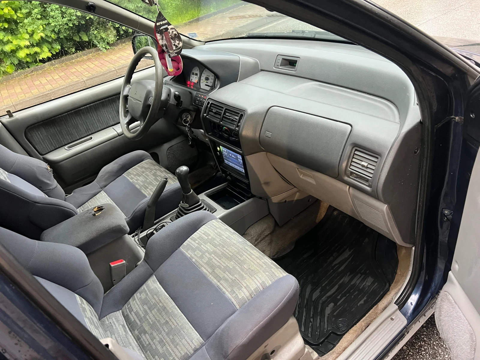 Mitsubishi Space runner 1.8 136 4х4 газ бензин , снимка 12 - Автомобили и джипове - 55072000