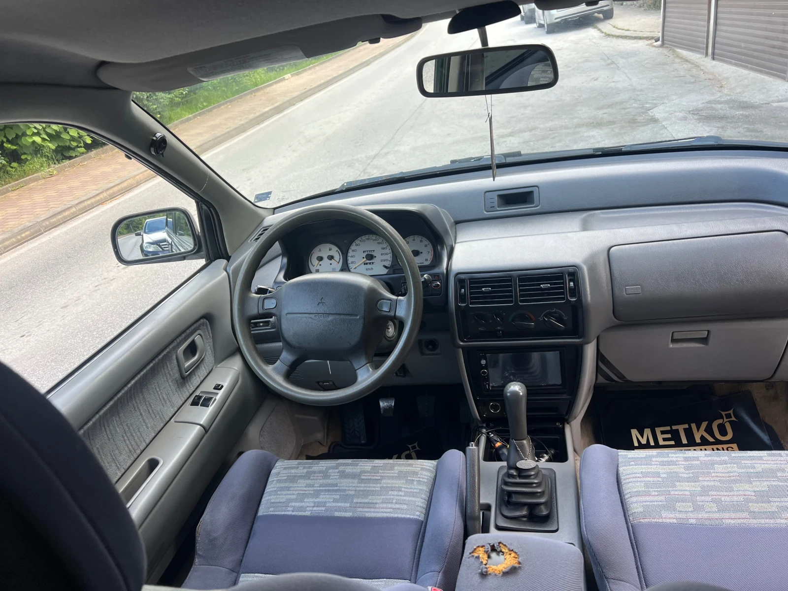 Mitsubishi Space runner 1.8 136 4х4 газ бензин , снимка 5 - Автомобили и джипове - 55072000