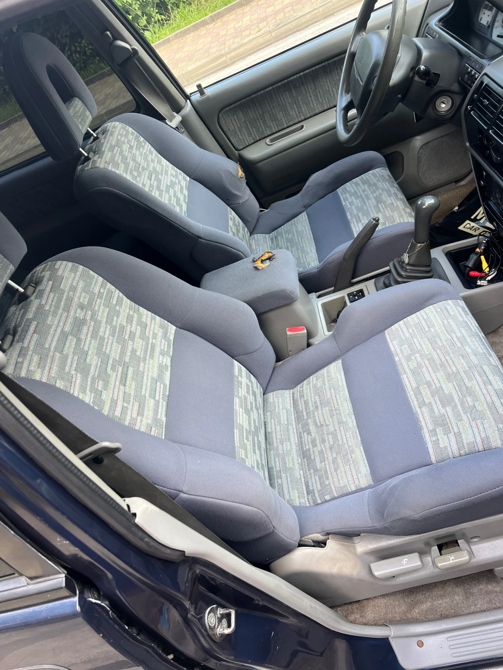 Mitsubishi Space runner 1.8 136 4х4 газ бензин , снимка 4 - Автомобили и джипове - 55072000
