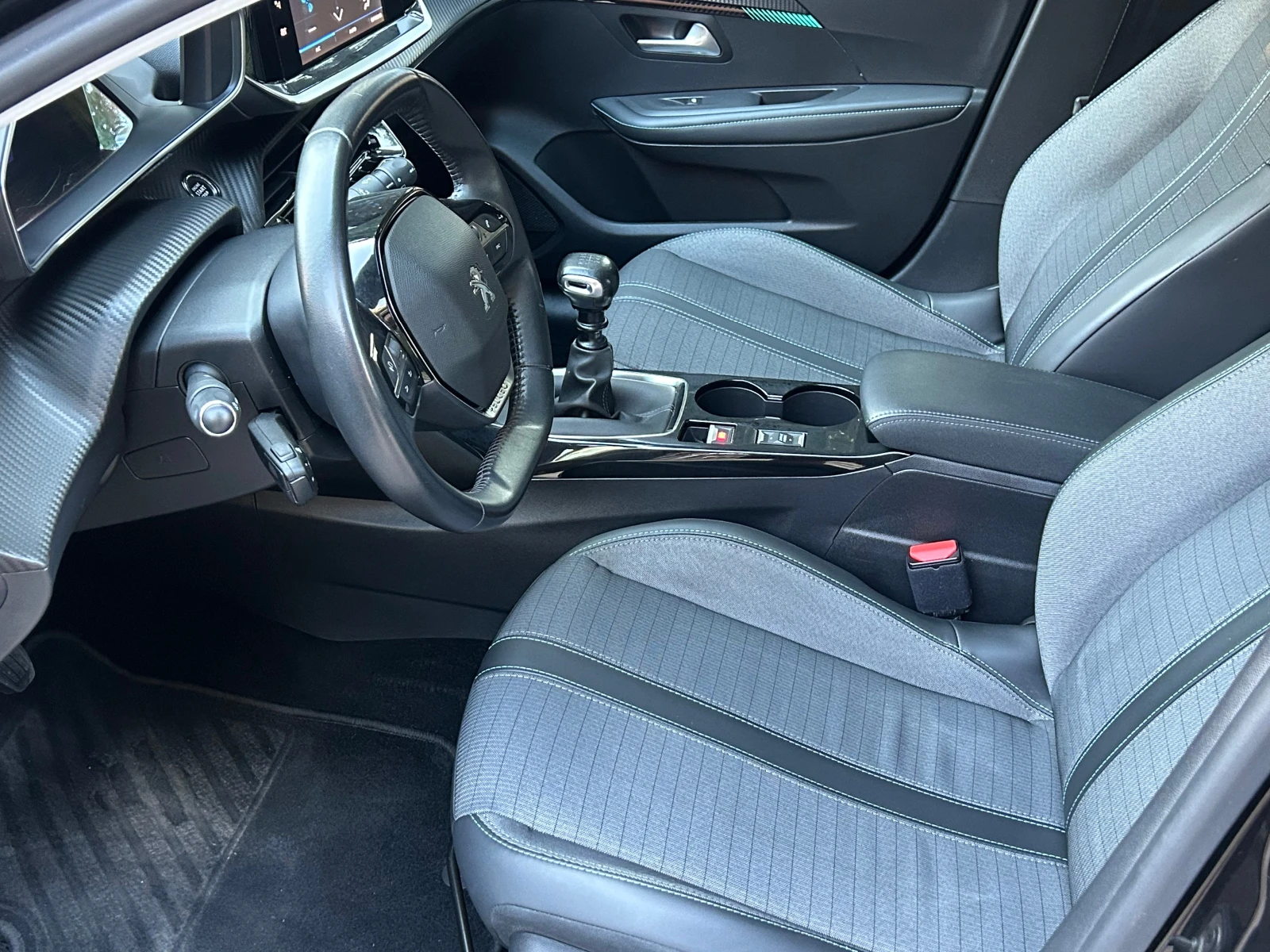 Peugeot 208 1, 6GT LINE BLUE HDI, снимка 10 - Автомобили и джипове - 55633413