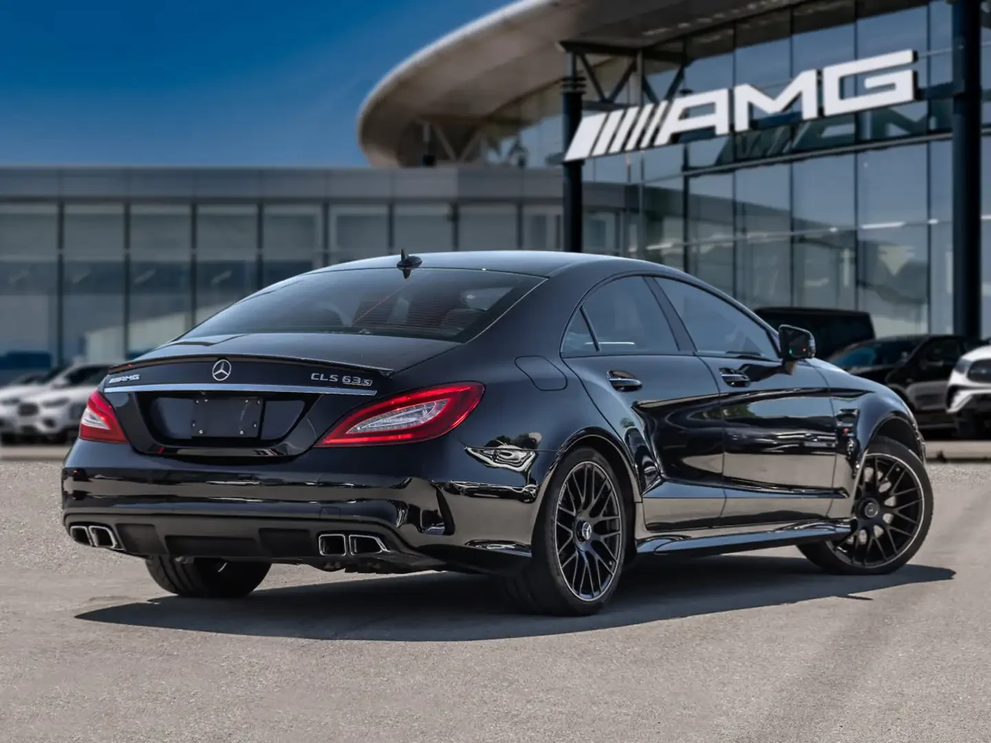 Mercedes-Benz CLS 63 AMG (C218 facelift, 2014) CLS 63 S 4MATIC, снимка 3 - Автомобили и джипове - 55659130