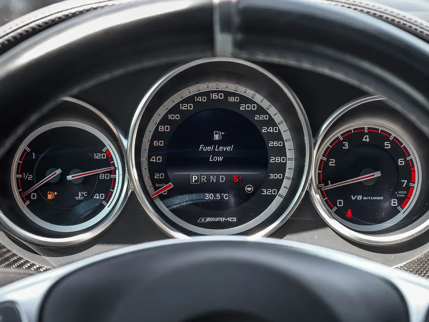 Mercedes-Benz CLS 63 AMG (C218 facelift, 2014) CLS 63 S 4MATIC, снимка 9 - Автомобили и джипове - 55659130