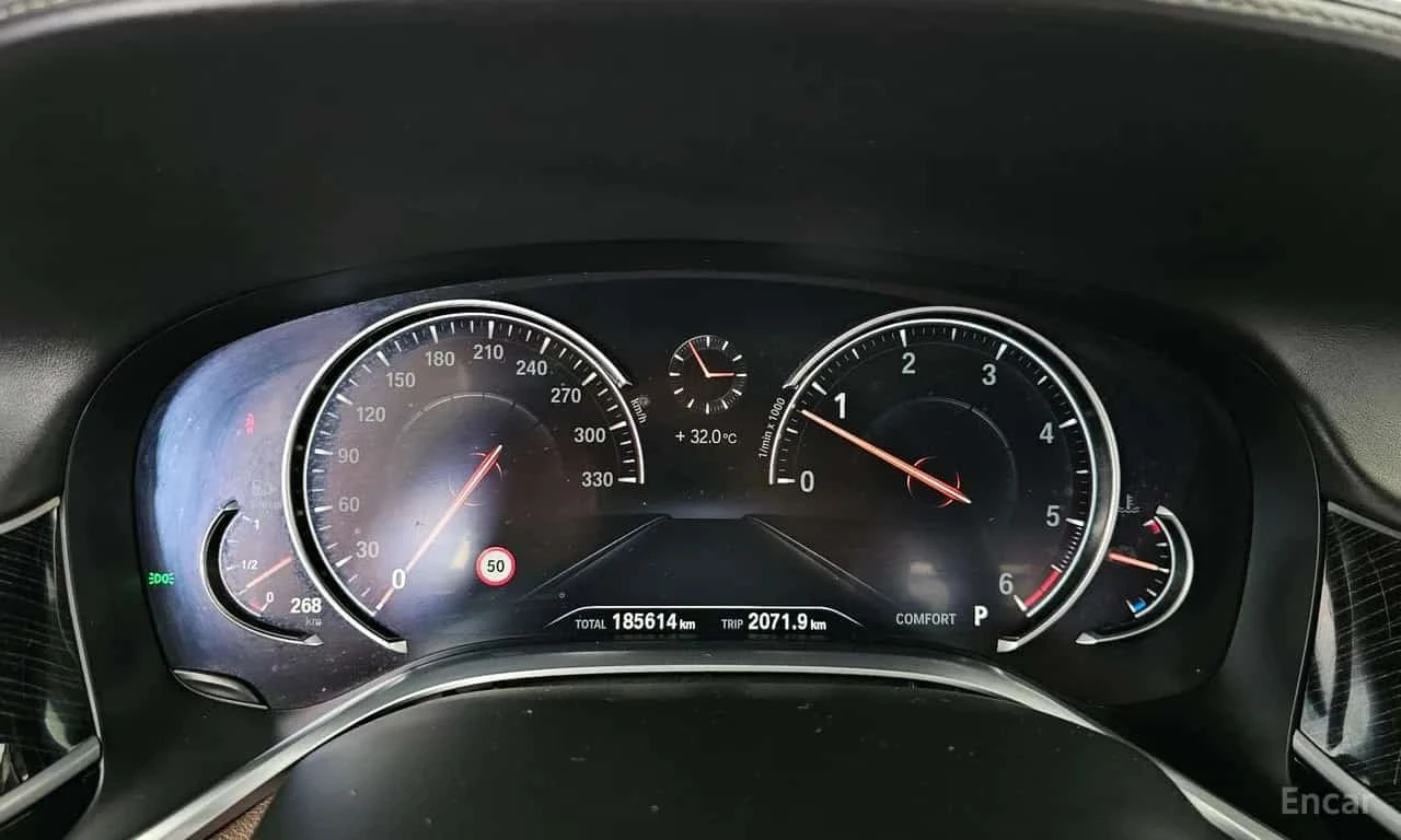 BMW 740 * 740d xDrive M Sport * ЦЕНА ДО БГ, снимка 10 - Автомобили и джипове - 55789992