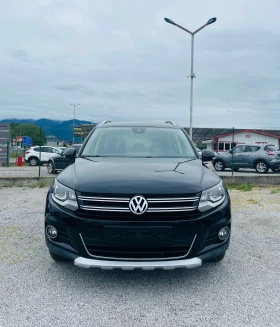 VW Tiguan 2.0 TDI 4x4 Сервиз история* ВСИЧКИ ВЪЗМОЖНИ ЕКСТРИ, снимка 2