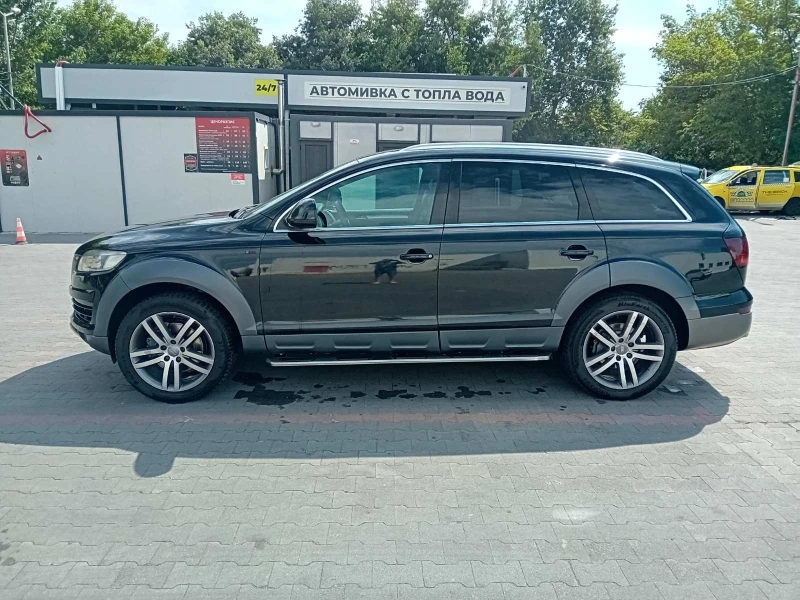 Audi Q7 3.0, снимка 8 - Автомобили и джипове - 47440320