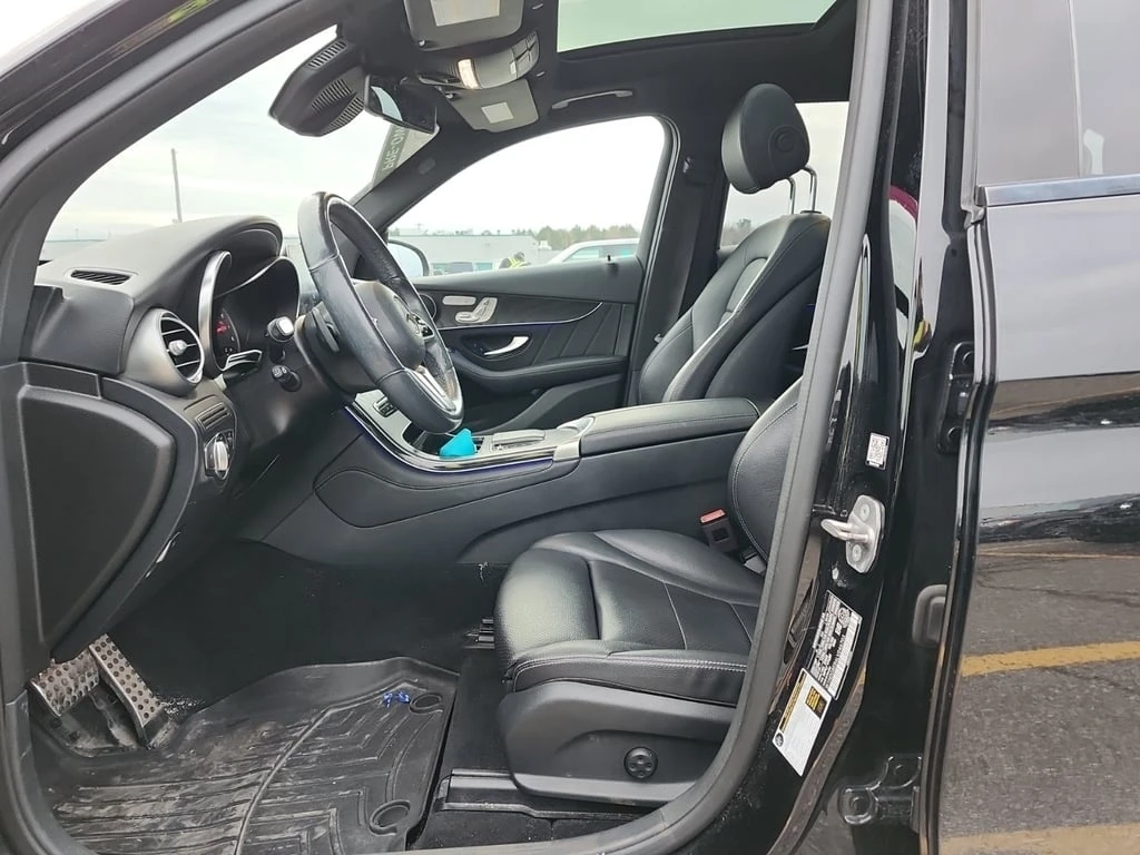 Mercedes-Benz GLC 300 * CARFAX * БЕЗ ПЪРВОНАЧАЛНА ВНОСКА - изображение 5