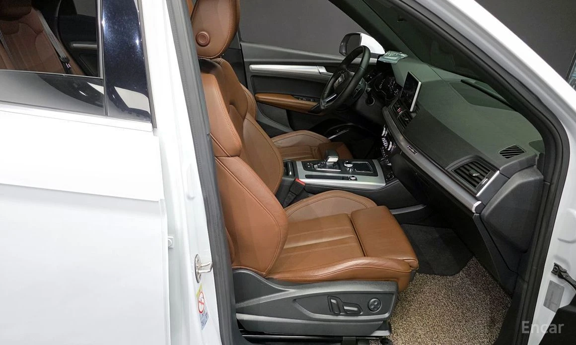 Audi Q5, снимка 12 - Автомобили и джипове - 53971682