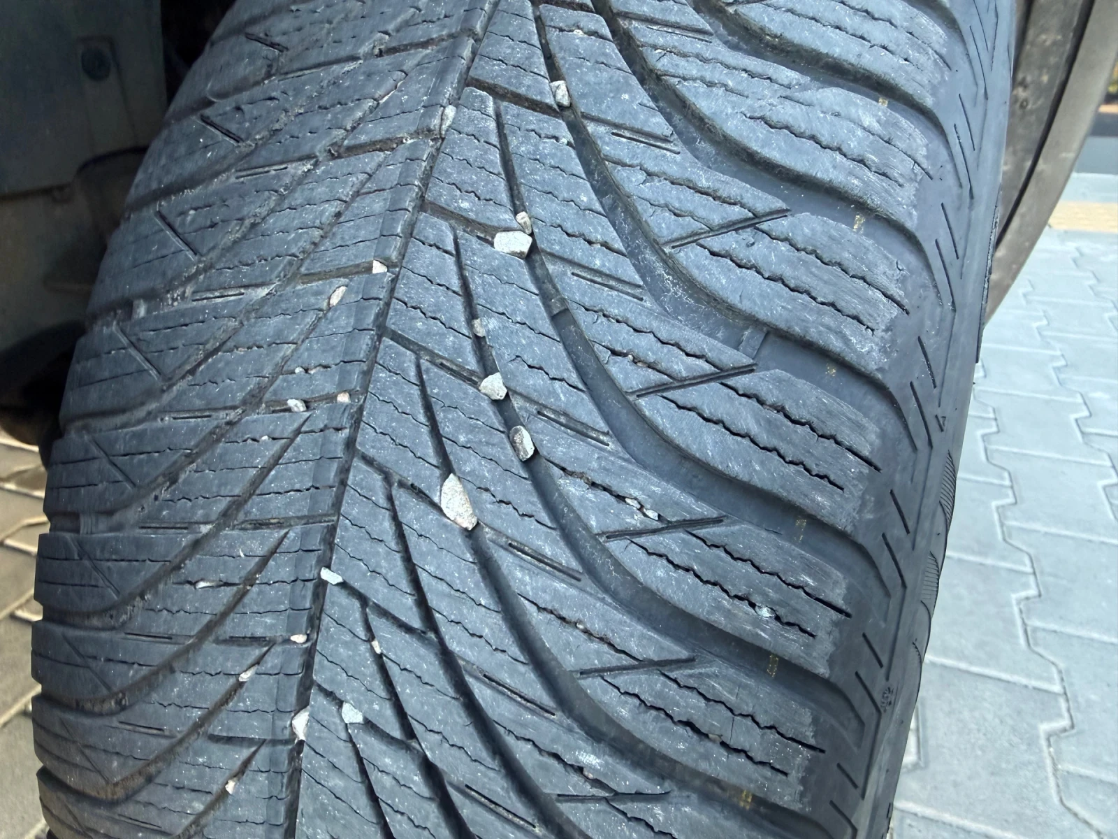 Kia Sorento 3.5 V6 / ГАЗ / АВТОМАТ / КОЖА / ПОДГРЕВ / ОБСЛУЖЕН, снимка 16 - Автомобили и джипове - 54140063