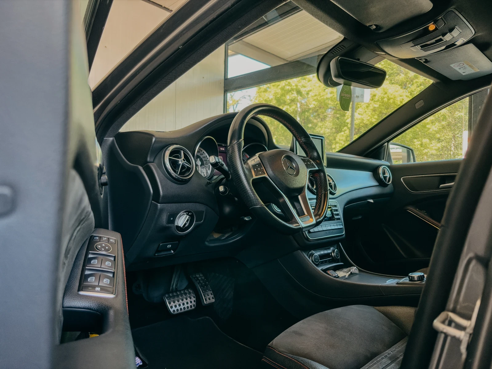 Mercedes-Benz GLA 250 AMG, снимка 7 - Автомобили и джипове - 54554461