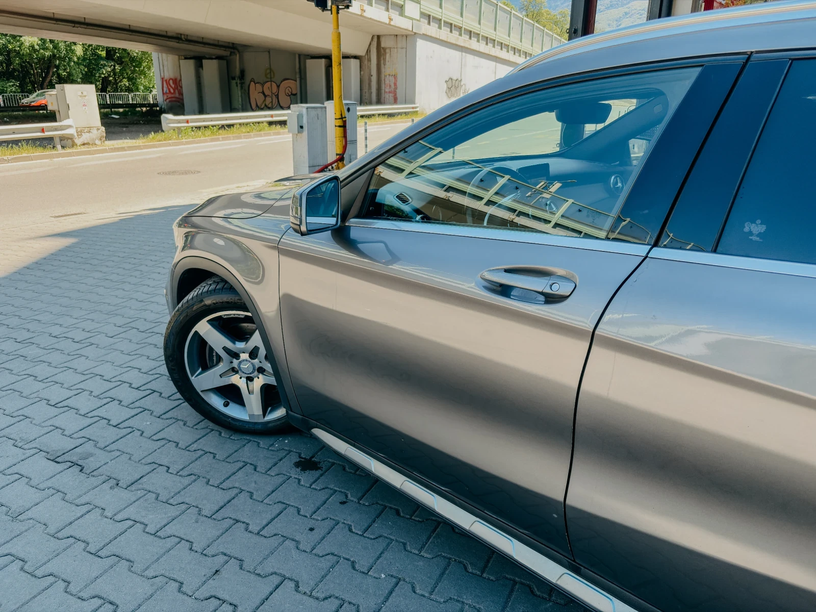 Mercedes-Benz GLA 250 AMG, снимка 2 - Автомобили и джипове - 54554461