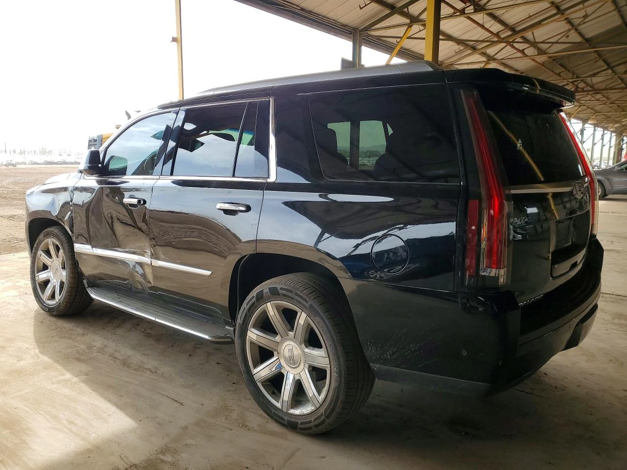 Cadillac Escalade LUXURY| AWD| ����� �� ������ | Mobile.bg � ����������� 2