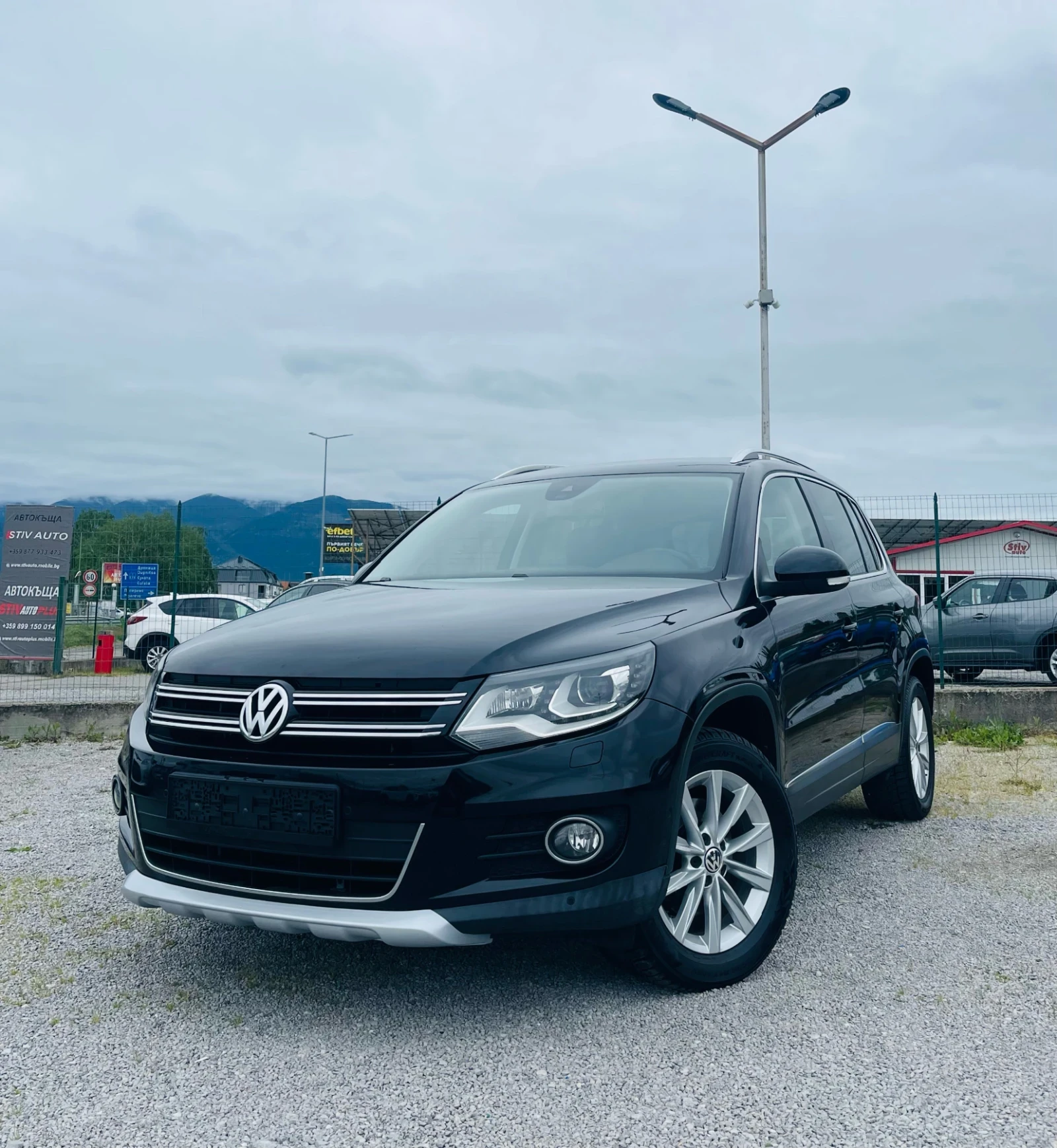 VW Tiguan 2.0 TDI 4x4 Серв. история * ВСИЧКИ ВЪЗМОЖНИ ЕКСТРИ