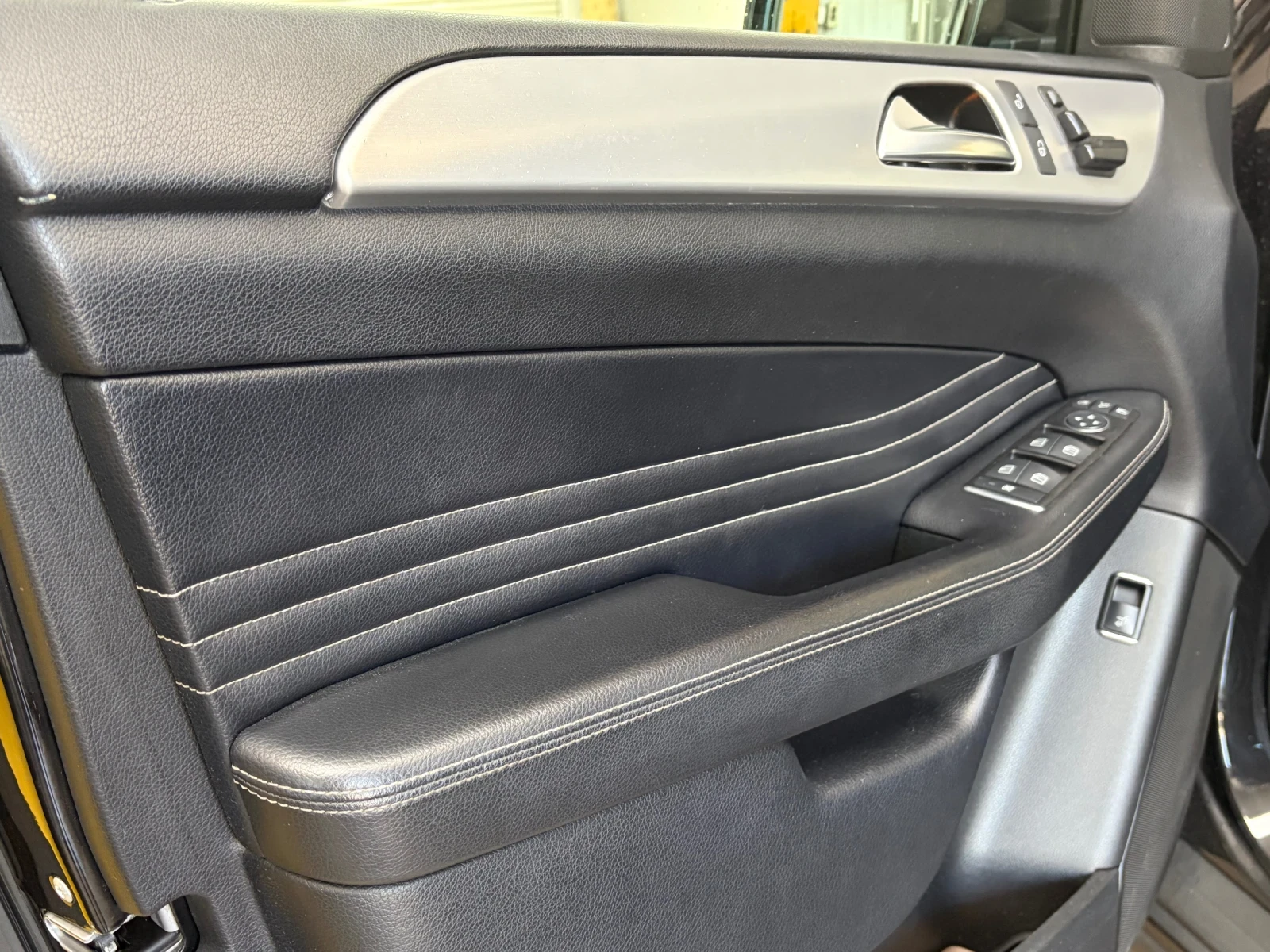 Mercedes-Benz ML 350 22 ЦОЛА/Реални км, снимка 14 - Автомобили и джипове - 55840699