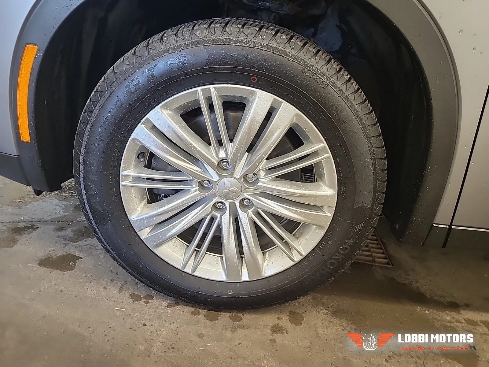 Mitsubishi Outlander, снимка 6 - Автомобили и джипове - 55928561