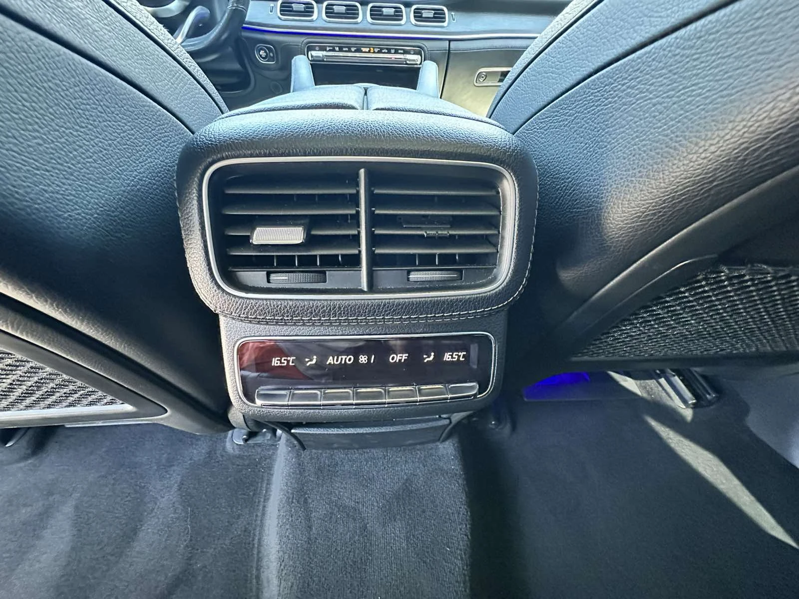 Mercedes-Benz GLE 400 AMG 4M/ PANO/CAMERA, снимка 17 - Автомобили и джипове - 55976413