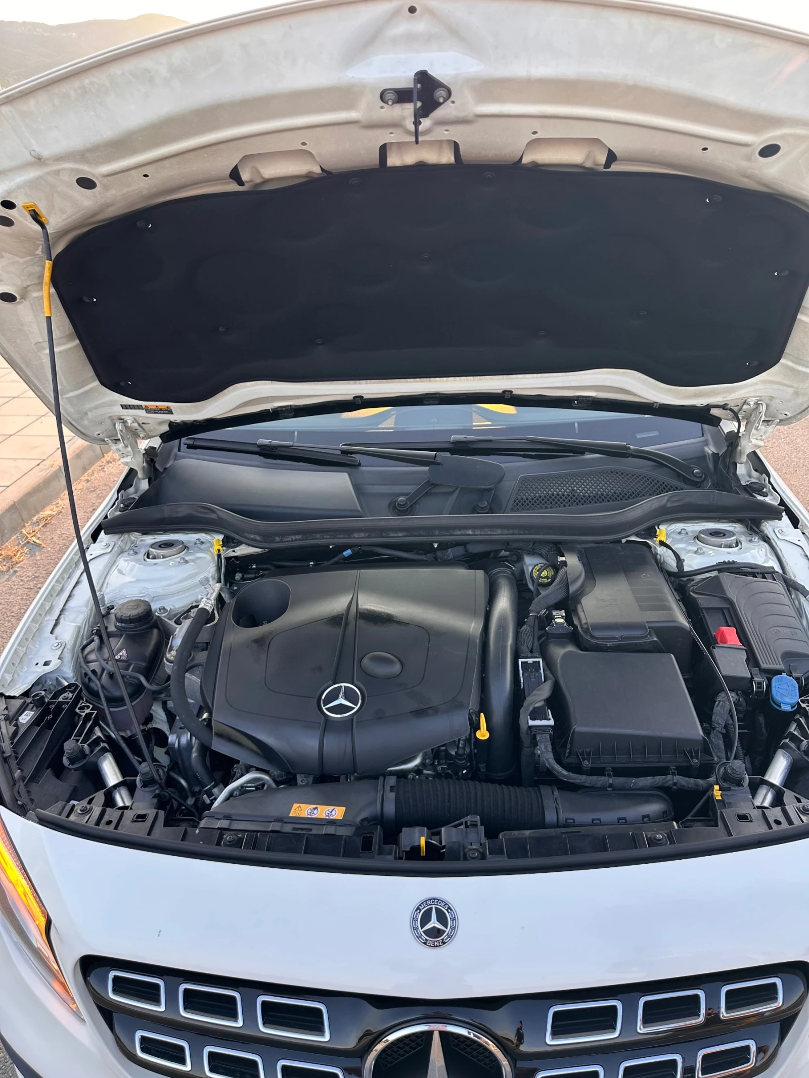 Mercedes-Benz GLA 200, снимка 12 - Автомобили и джипове - 56143220