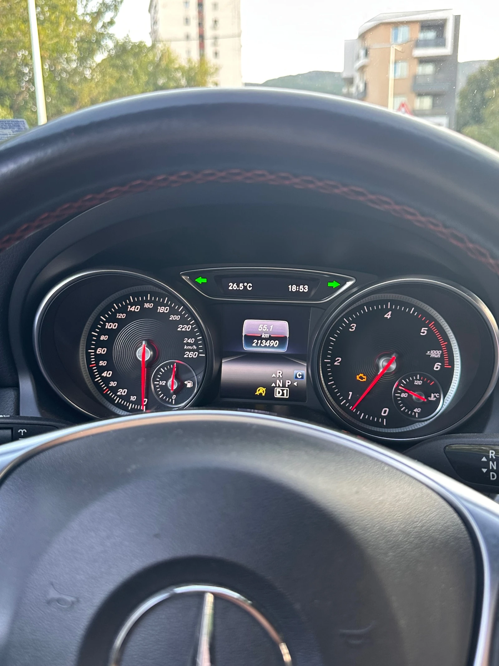 Mercedes-Benz GLA 200, снимка 14 - Автомобили и джипове - 56143220