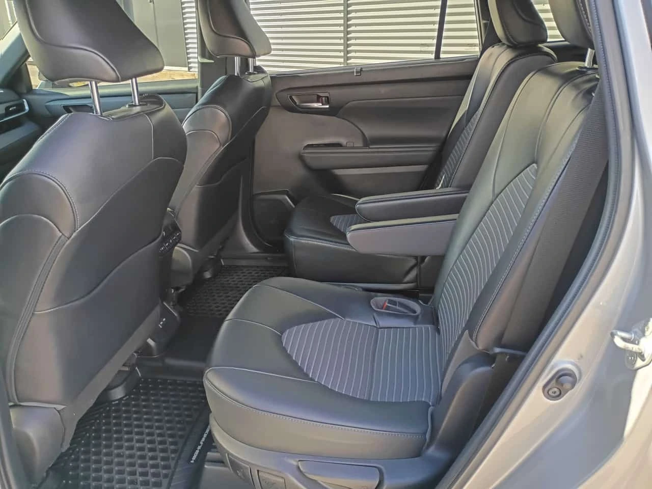 Toyota Highlander * XSE * CARFAX * ��� ������������ ������ | Mobile.bg � ����������� 11