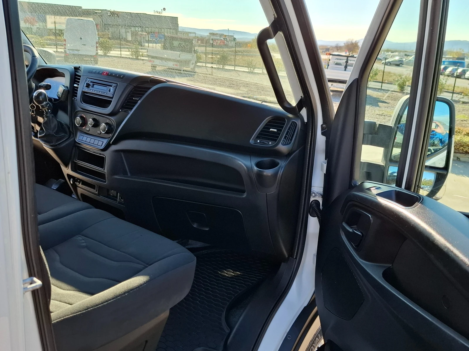 Iveco Daily 35s13/Euro5B/Клима - изображение 9