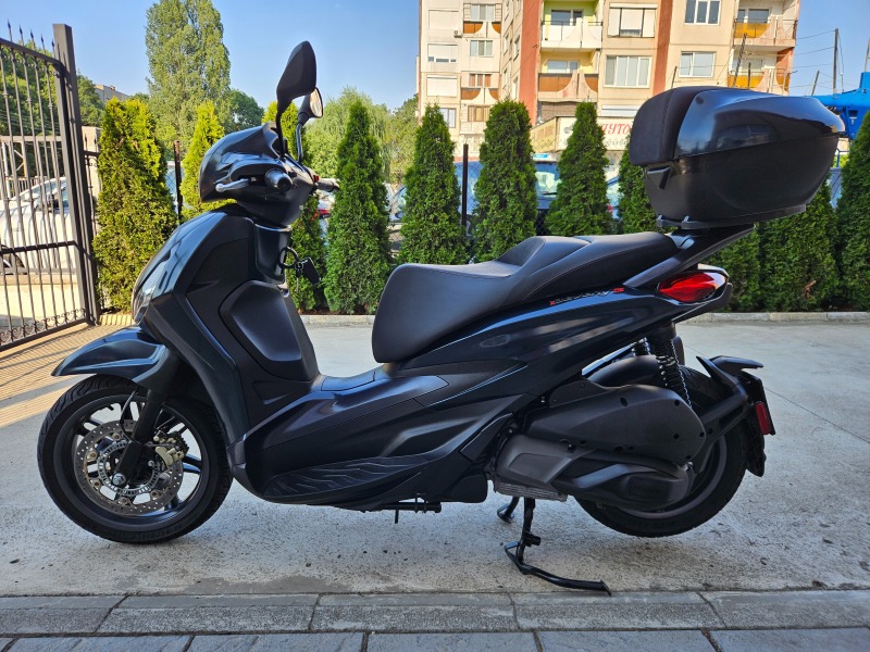 Piaggio Beverly 300ie, HPE, ABS-ASR, 2021г., снимка 5 - Мотоциклети и мототехника - 46588667