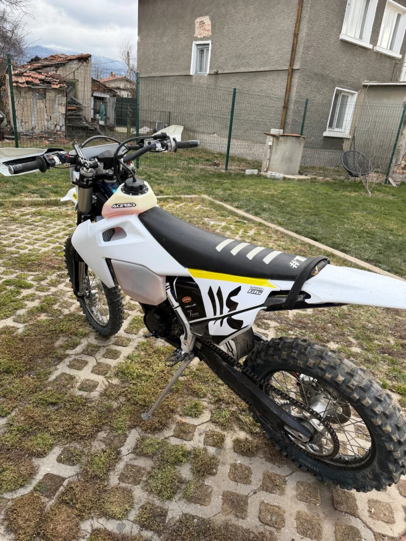 Husqvarna FE Лед Фар, FMF 4.1 titanium/carbon, снимка 6 - Мотоциклети и мототехника - 52944647