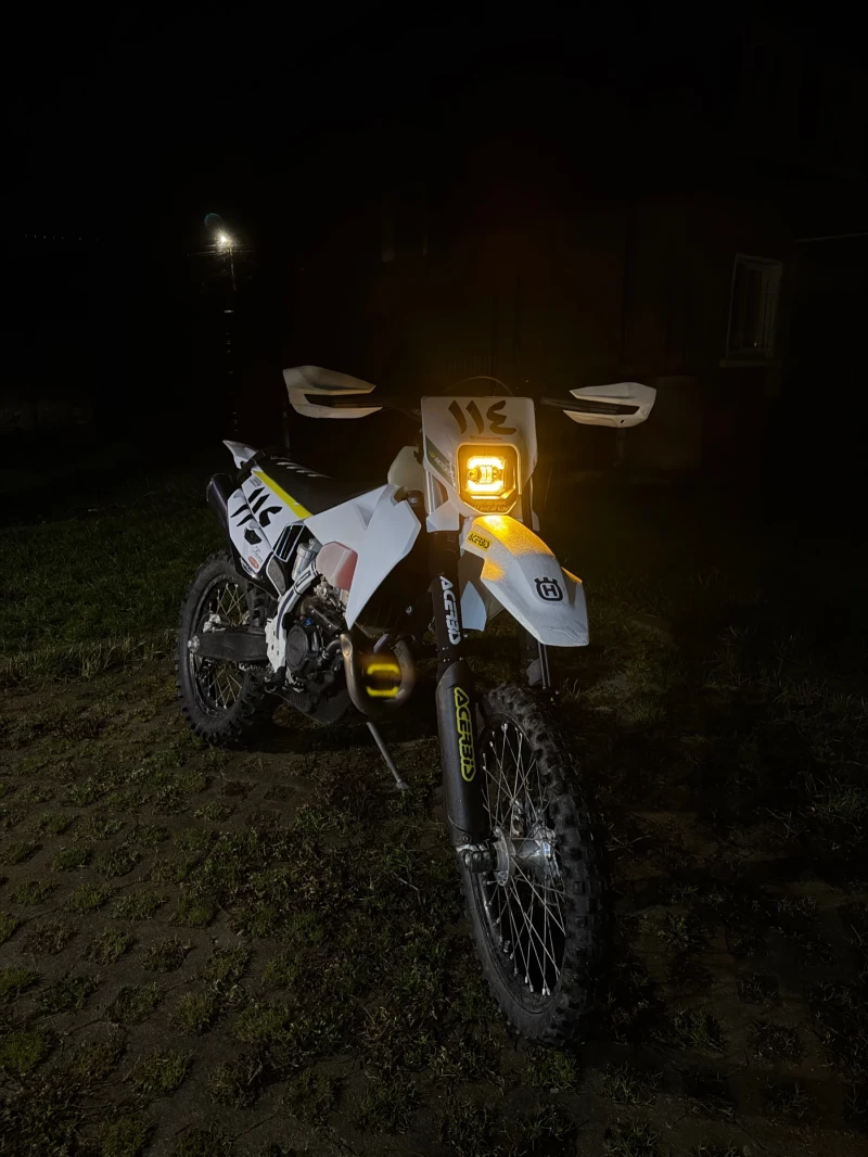 Husqvarna FE Лед Фар, FMF 4.1 titanium/carbon РЕГИСТРИРАН, снимка 8 - Мотоциклети и мототехника - 52944647