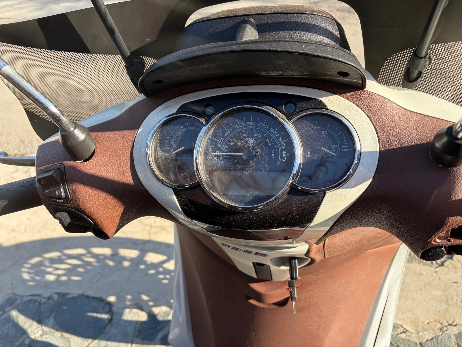 Piaggio Beverly 300i, снимка 9 - Мотоциклети и мототехника - 53776068