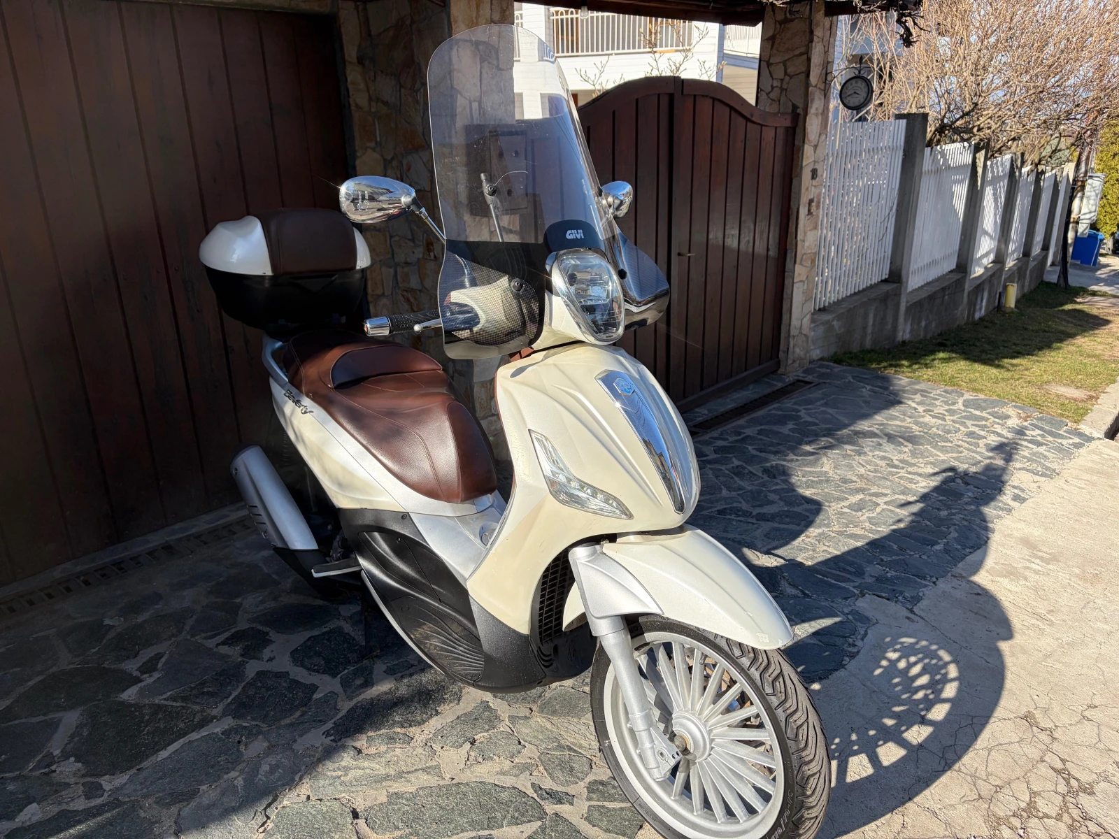 Piaggio Beverly 300i