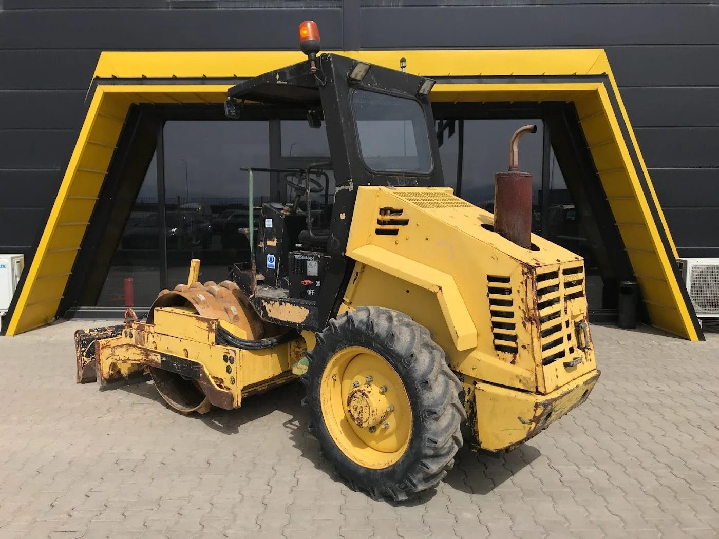 ����� BOMAG BW124PDH-3 3400 ��., 2001 �. | Mobile.bg � ����������� 8
