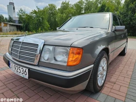 Mercedes-Benz 124 200E, снимка 9