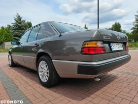 Mercedes-Benz 124 200E, снимка 4