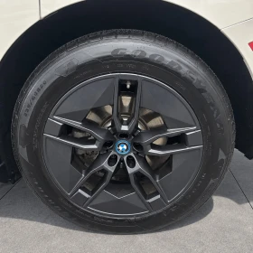 BMW iX xDrive40, снимка 3