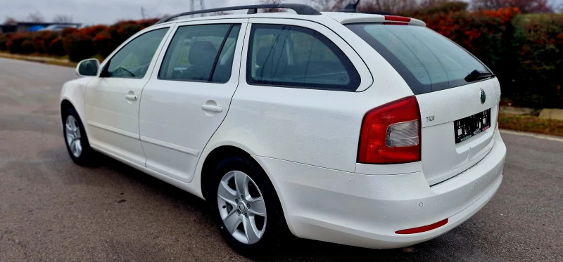 Skoda Octavia, снимка 5 - Автомобили и джипове - 48304356