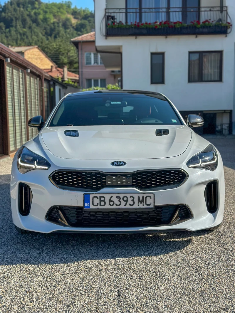 Kia Stinger 2.2 GT-LINE* 4x4* 360CAM* HEAD UP* , снимка 6 - Автомобили и джипове - 48619147