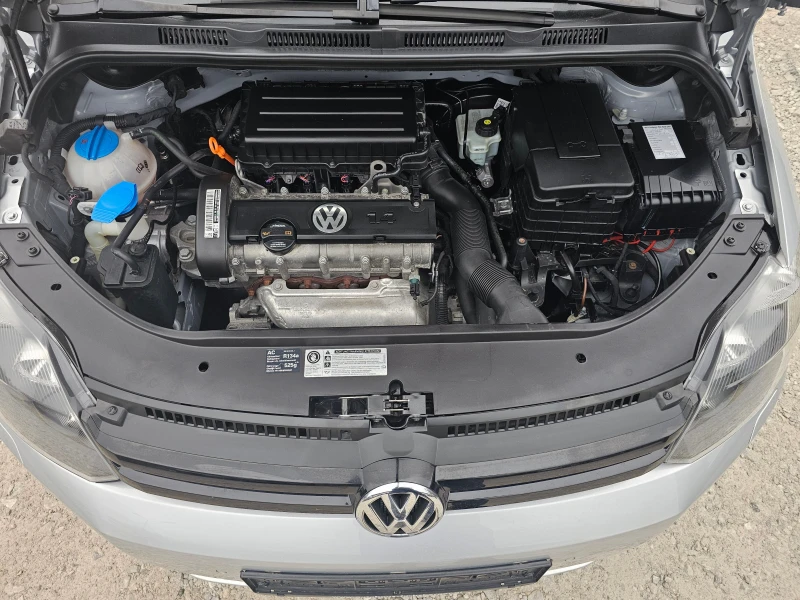 VW Golf Plus 1.4i КЛИМАТРОНИК РЕАЛНИ КИЛОМЕТРИ, снимка 16 - Автомобили и джипове - 49553809