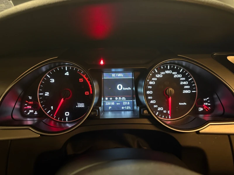 Audi A5, снимка 10 - Автомобили и джипове - 52418758